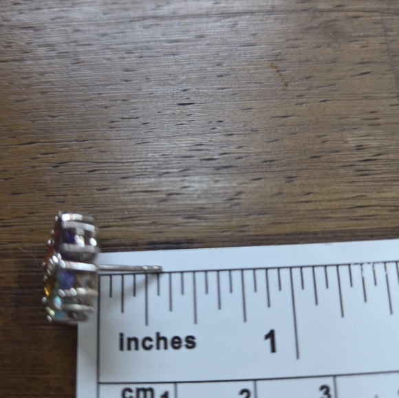 Multicolor Gemstone Flower Stud Earrings. - Picture 3 of 7